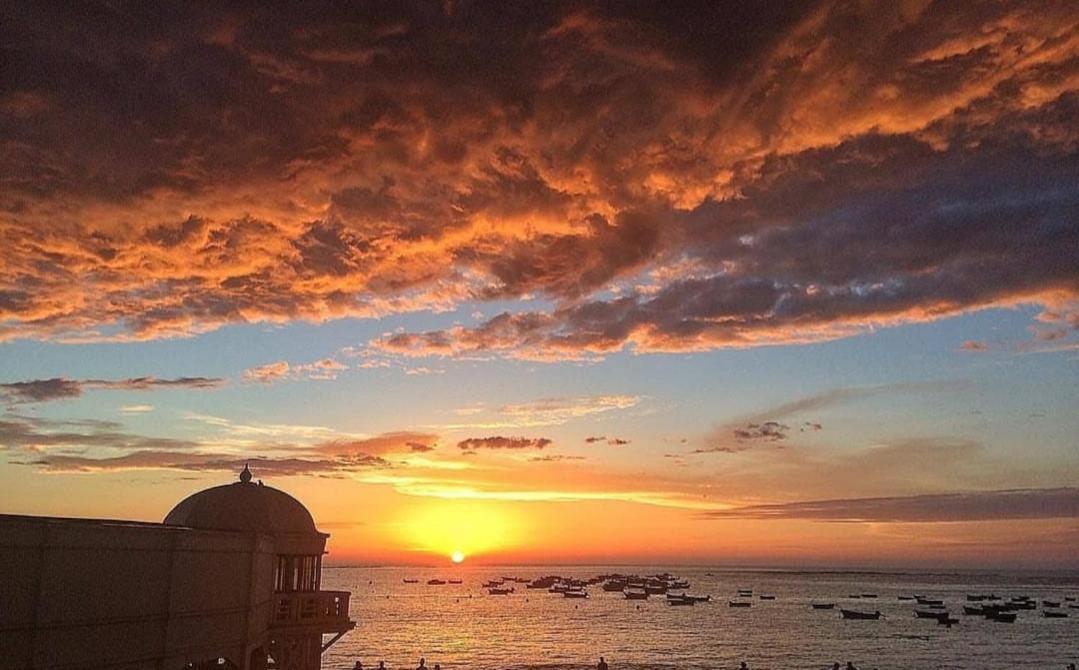 El Rincon De La Caleta Apartment Cadiz Bagian luar foto